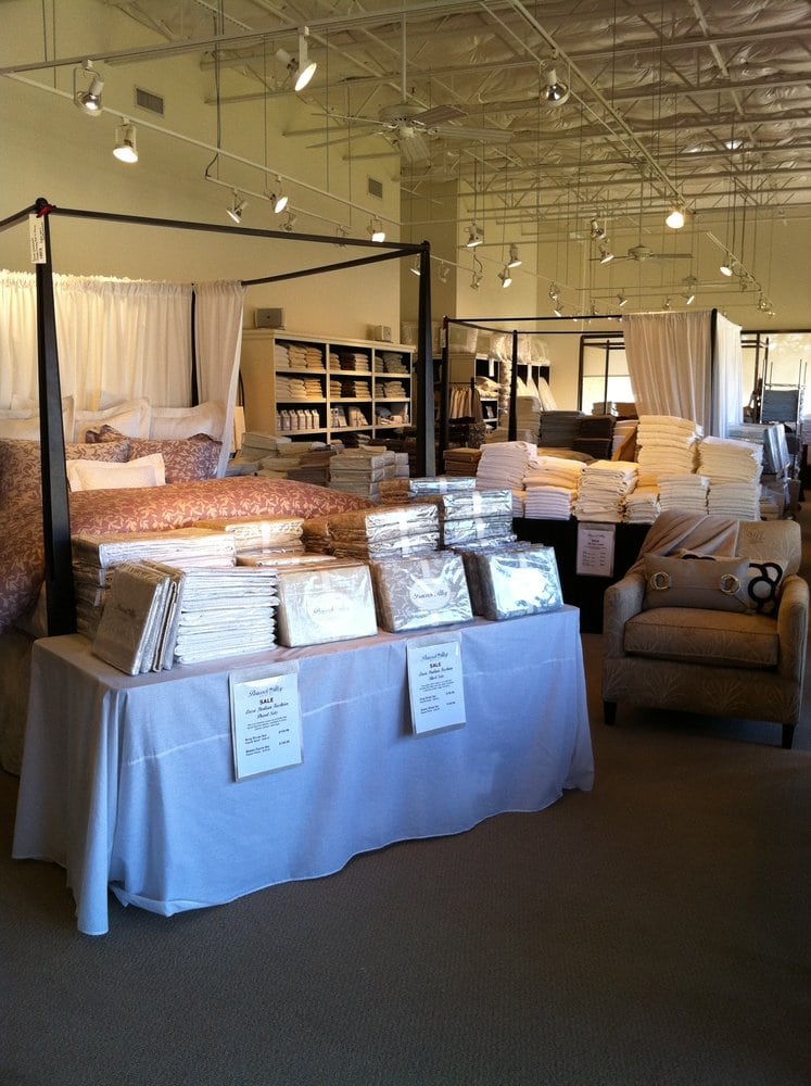 PEACOCK ALLEY Updated August 2024 2050 Postal Way, Dallas, Texas