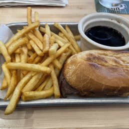 Lunch French Dip & fries