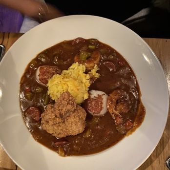 Coach House Bar & Grill - Creole étouffée - Bars Near Me - Norfolk, Virginia Coach House Bar & Grill - Creole étouffée - Bars Near Me - Norfolk, Virginia
