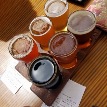 Viewpoint Brewing - Flight of different styles of brew - Breweries Near Me - Del Mar, California Viewpoint Brewing - Flight of different styles of brew - Breweries Near Me - Del Mar, California