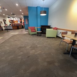 BIGGBY COFFEE - Oof... not inviting at all.