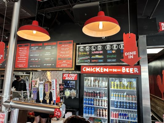 Hattie B's Hot Chicken - Nashville - West by null