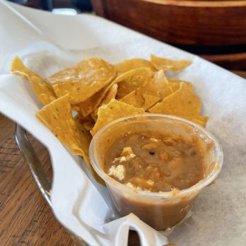 El Rincon Restaurant - Complimentary beans and chips - Mexican Near Me - San Diego, California El Rincon Restaurant - Complimentary beans and chips - Mexican Near Me - San Diego, California