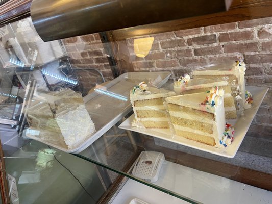 Betty Bakery by null