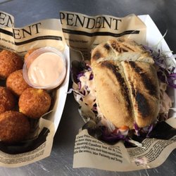 Santo Cerro Food Truck - Bolitas de Queso & Chimi