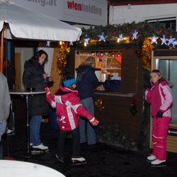 Engelmann Kunsteisbahn & Engelmann Soccer - Punschstand