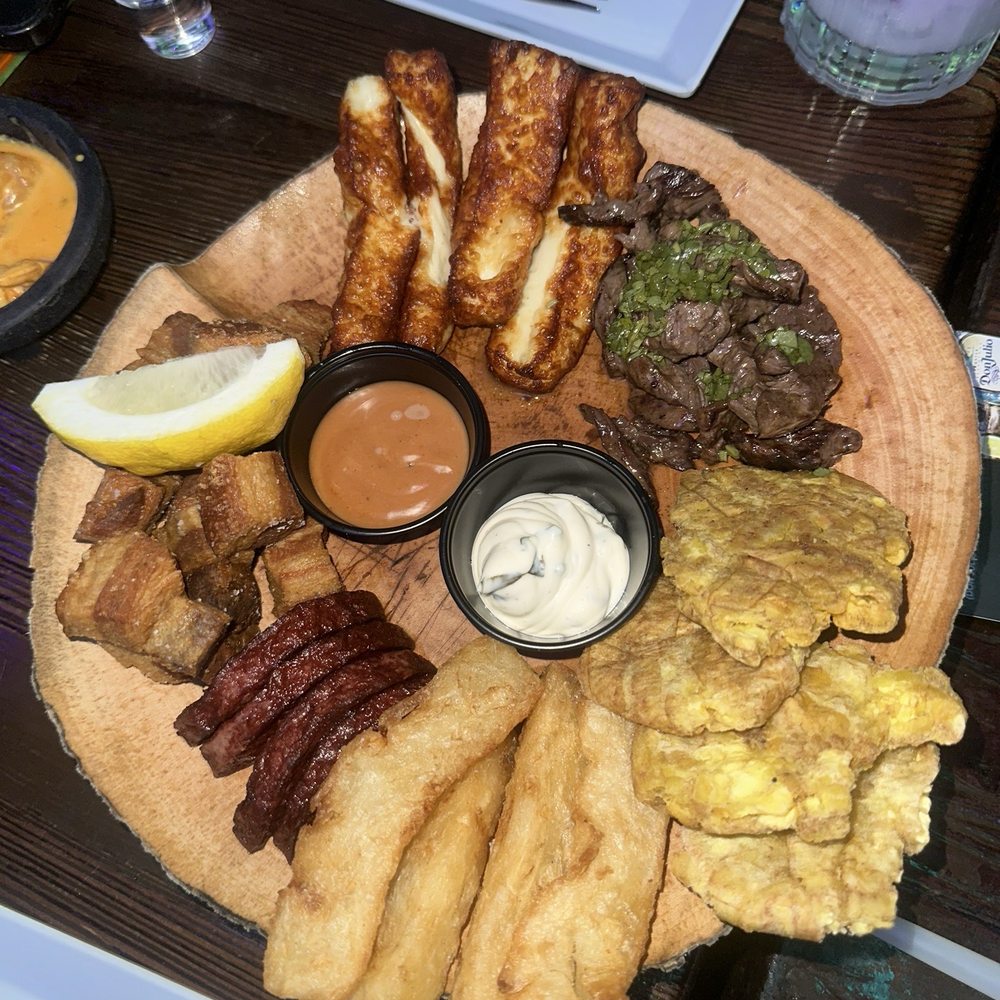 Bad Habits - Appetizer platter! Comes with Shrimp in a delicious sauce that we had served on the side due to a food allergy. - Lounges Near Me - Astoria, New York