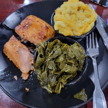 Oohh's and Aahh's - Salmon with collard greens and macaroni and cheese - American Near Me - Washington, DC, District of Columbia Oohh's and Aahh's - Salmon with collard greens and macaroni and cheese - American Near Me - Washington, DC, District of Columbia