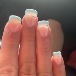 Le Nails & Spa - Horrible nails