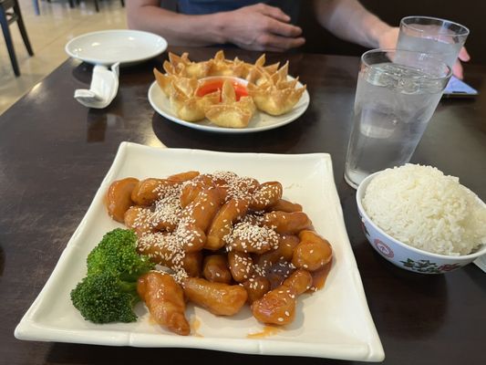 Mr. Hui's by null