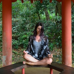 Katie Hunt Co. - Get some energy cleansing, attend mediation classes, group healings, art therapy, or kids yoga with us! Peace light and love to all!