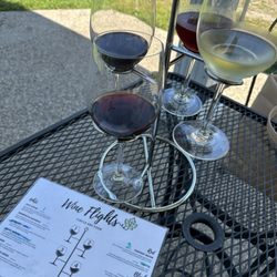 Fountain Hill Winery & Vineyard - Wine flight