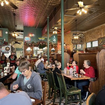 Schilo's - Dining room - Delis Near Me - San Antonio, Texas