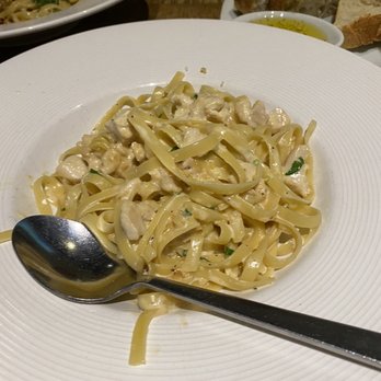 California Pizza Kitchen - Garlic Cream Fettuccine - Pizza Near Me - Tysons, Virginia