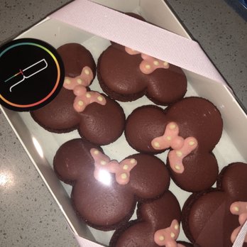 Rooftop Macarons - Minnie Mouse Macarons - Macarons Near Me - Sacramento, California