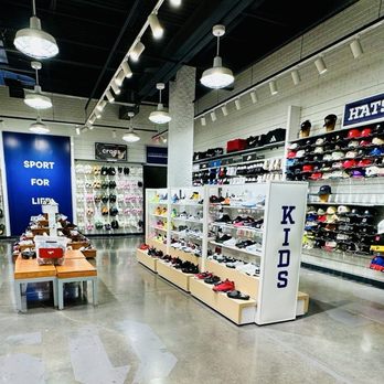 Champs - Shoes and hats - Shoe Stores Near Me - Pittsburgh, Pennsylvania Champs - Shoes and hats - Shoe Stores Near Me - Pittsburgh, Pennsylvania