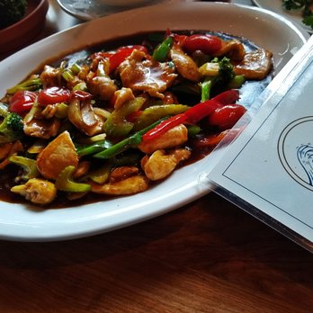 Coastal Thai - Thai Near Me - Wyandotte, Michigan