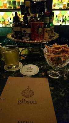 Gibson Bar by null