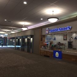 Decatur Mall - Auntie annes pretzels