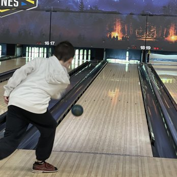 Wamesit Lanes - $32 for the hour that starts running off before you even start to bowl. Insane. - Bowling Near Me - Tewksbury, Massachusetts Wamesit Lanes - $32 for the hour that starts running off before you even start to bowl. Insane. - Bowling Near Me - Tewksbury, Massachusetts