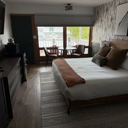 Spruce and Shore - King bed, second floor. Incredible bed!!