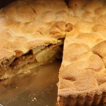 Malahat Chalet - European Style baking...daily in the Malahat Chalet Bakery - Hotels Near Me - Malahat, British Columbia Malahat Chalet - European Style baking...daily in the Malahat Chalet Bakery - Hotels Near Me - Malahat, British Columbia