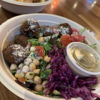 Luna Grill Rancho Cucamonga - Mediterranean Near Me - Rancho Cucamonga, California