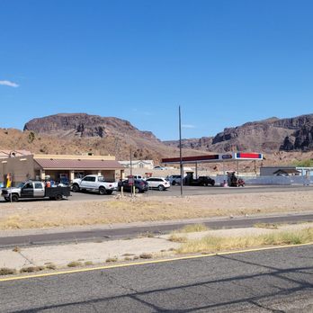 Mc's Market - Road View - Beer, Wine & Spirits Near Me - Parker, Arizona