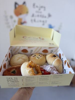 The Loaf Japanese Bakery & Cafe by null