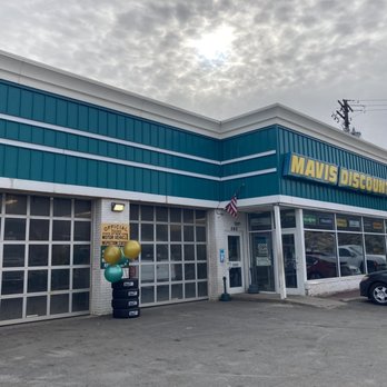 Mavis Discount Tire - Outside of Mavis bays - Auto Repair Near Me - Middletown, New York Mavis Discount Tire - Outside of Mavis bays - Auto Repair Near Me - Middletown, New York