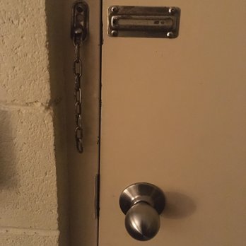 Rolling Hills Motel - The doorknob had no way to lock it from the inside. The door chain was broken and unusable. - Hotels Near Me - Wantage, New Jersey Rolling Hills Motel - The doorknob had no way to lock it from the inside. The door chain was broken and unusable. - Hotels Near Me - Wantage, New Jersey