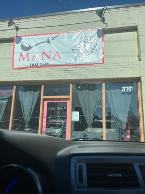 Mana Thai Cafe by null