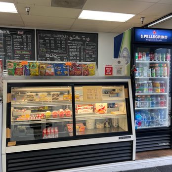 Mom’s Deli - Sandwiches Near Me - Anaheim, California