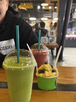 Blends Juice Bar by null