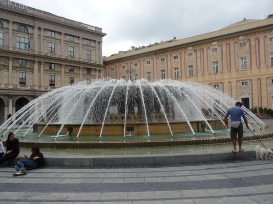 Piazza De Ferrari by null
