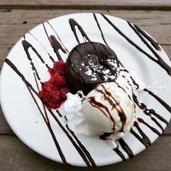 Lindy's Landing - Lava Cake - American Near Me - Wauconda, Illinois Lindy's Landing - Lava Cake - American Near Me - Wauconda, Illinois