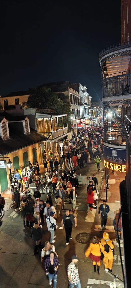 Rue Bourbon Parlours & Balconies - wedding in New Orleans, LA