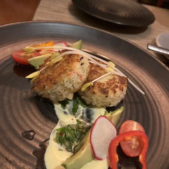 Seven Sisters - crab cakes - Cocktail Bars Near Me - Tuolumne, California