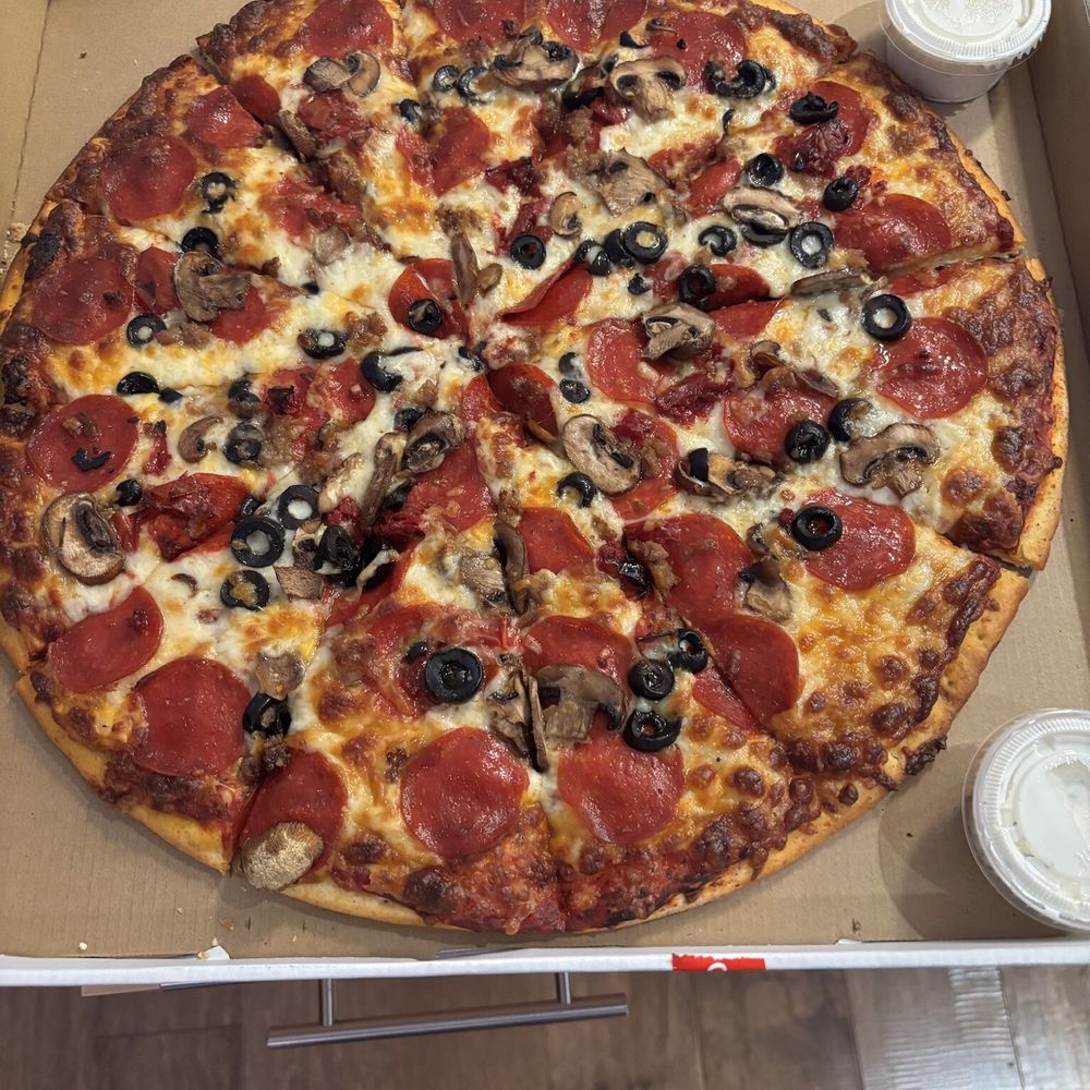 Large Eclipse Combination Pizza Large Eclipse Combination Pizza