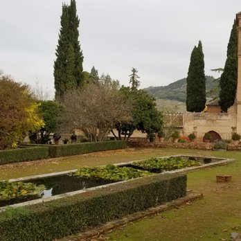 La Alhambra y El Generalife - Landmarks & Historical Buildings Near Me - Granada, GR La Alhambra y El Generalife - Landmarks & Historical Buildings Near Me - Granada, GR