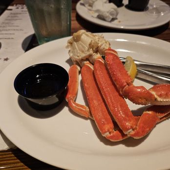 Miller's Ale House - Unsatisfying crab - Supposed to be hot not super cold, shrunk up meat and too smelly - Sports Bars Near Me - Bradenton, Florida