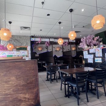 Kintako Sushi - Inside - Japanese Near Me - Richmond Hill, Ontario