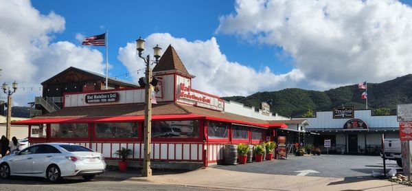 Mad Madeline's Grill by null