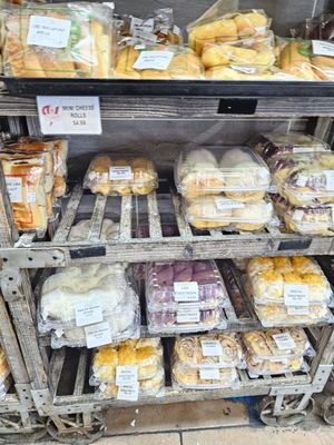 Valerio's Tropical BakeShop by null