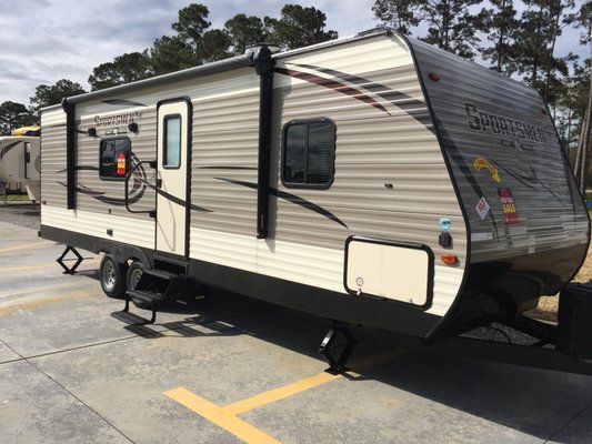 BERRYLAND CAMPERS - 46 Photos & 49 Reviews - 42775 Pleasant Ridge Rd ...