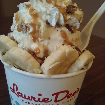 Laurie Dee's Hamburger & Frozen Custard - Banana pecan sundae - Burgers Near Me - Epping, VIC Laurie Dee's Hamburger & Frozen Custard - Banana pecan sundae - Burgers Near Me - Epping, VIC