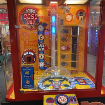 Chuck E. Cheese - Pizza Near Me - Huntington Beach, California