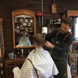 The Gentlemen's Shop & Shave Parlour