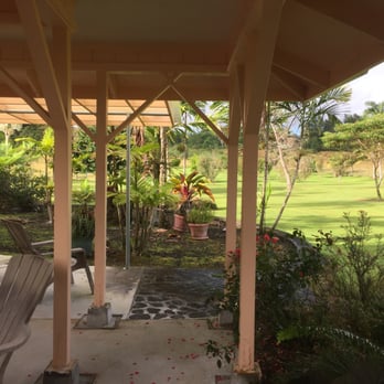 Coconut Cabanas - Bed & Breakfast Near Me - Mountain View, Hawaii