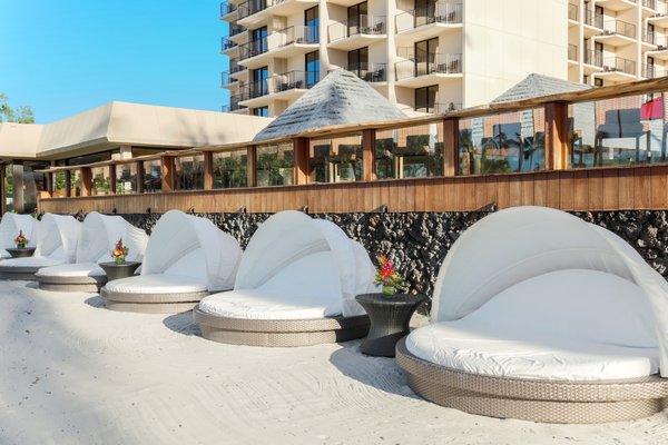 Courtyard King Kamehameha's Kona Beach Hotel by null
